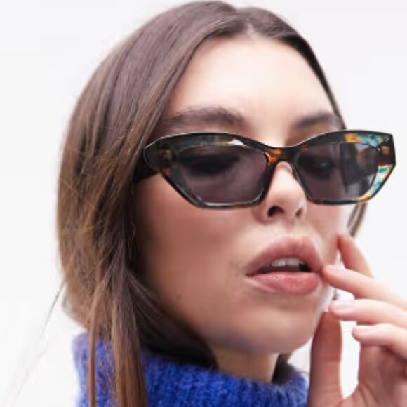 Topshop Sunflower angular cat eye sunglasses in multi - Picture 1 of 3